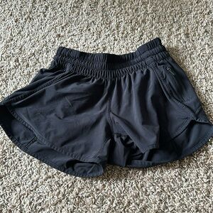 Lululemon short